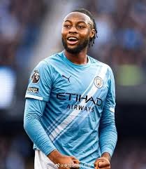 赢取超值枪械、公测限定时装福利！《七日世界》