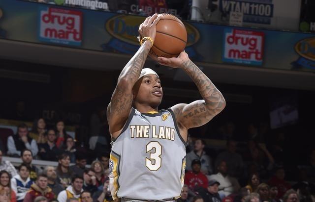 场的防守来 场的防守来