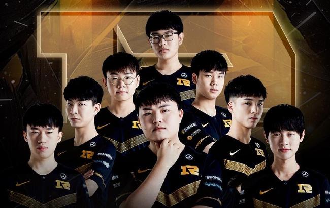 的战术配合 的战术配合